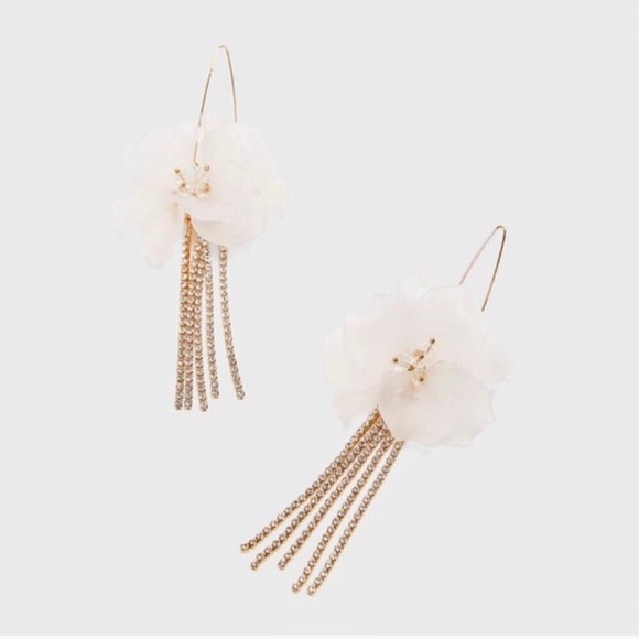 🤍new. resin flower tassel earrings - Picture 6 of 11